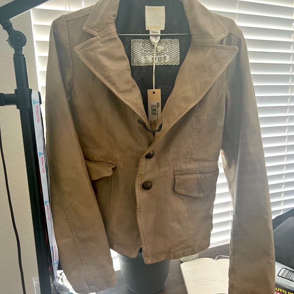 Diesel 100% leather Size L Original price $570 asking $450 obo